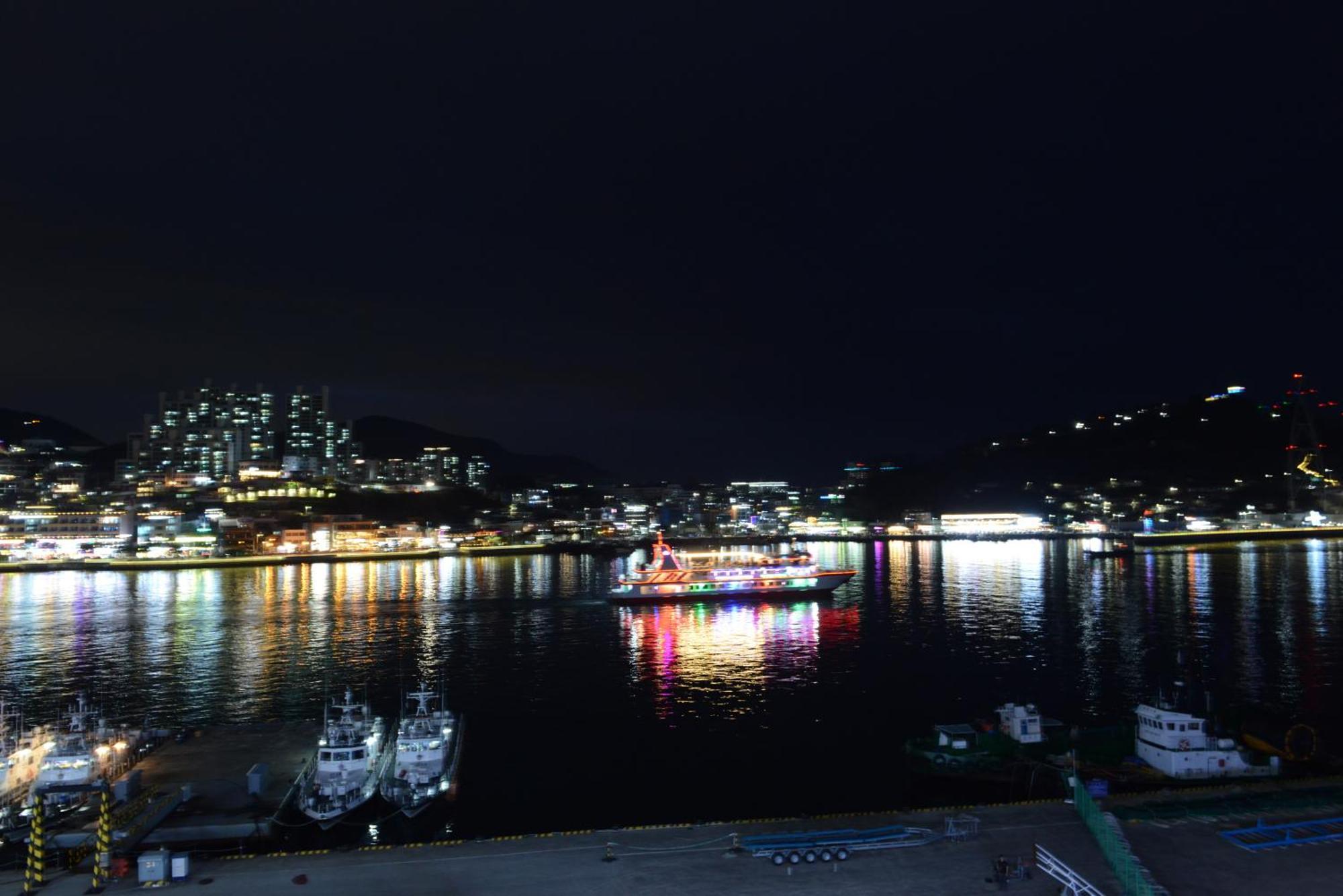 Lium Spa Hostel Yeosu Exterior photo