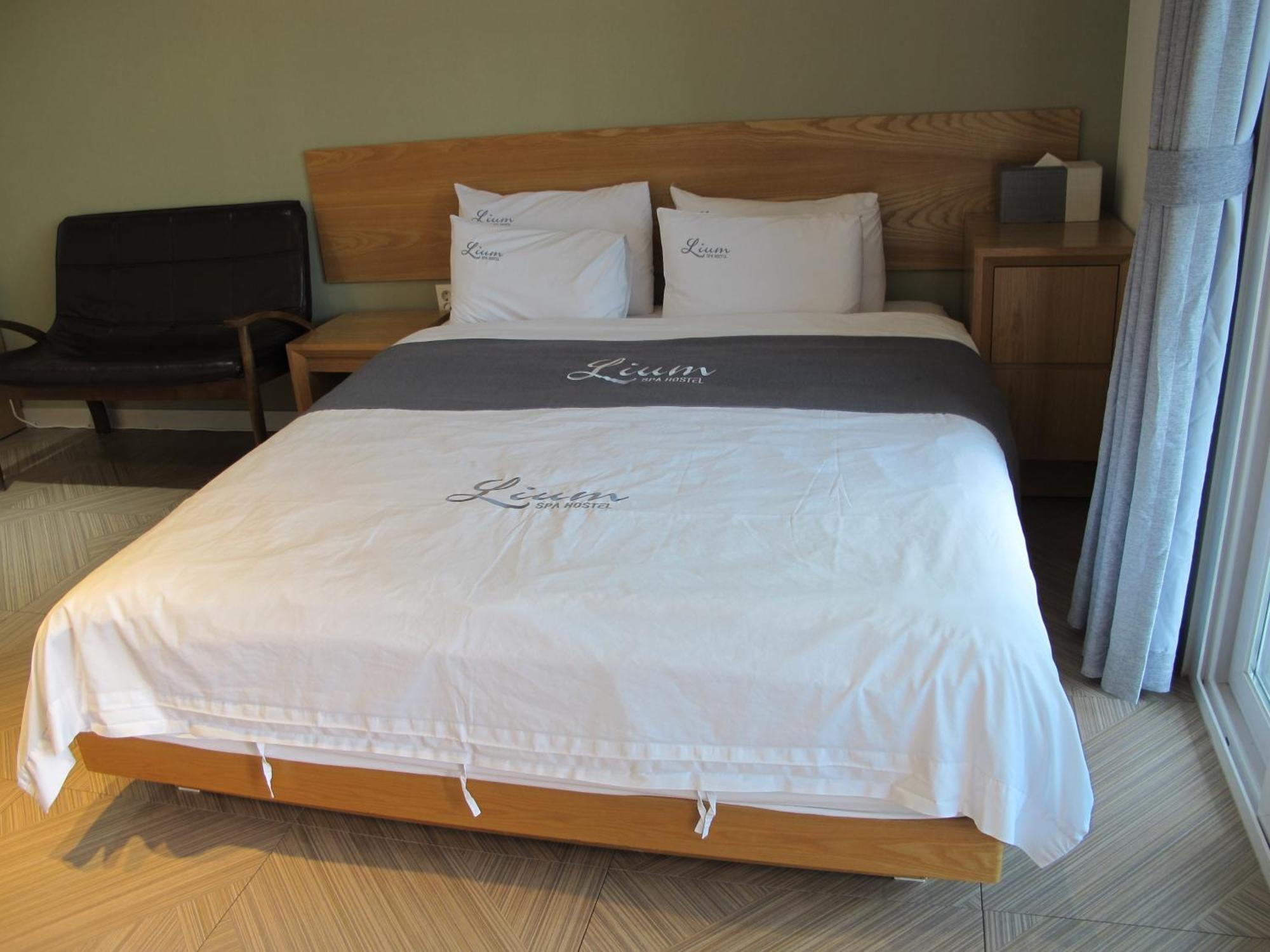 Lium Spa Hostel Yeosu Exterior photo