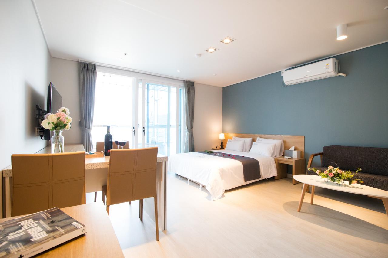 Lium Spa Hostel Yeosu Exterior photo