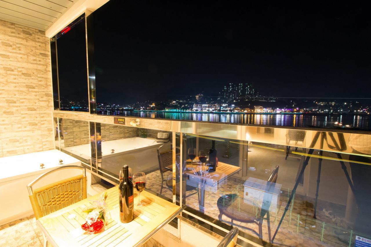 Lium Spa Hostel Yeosu Exterior photo