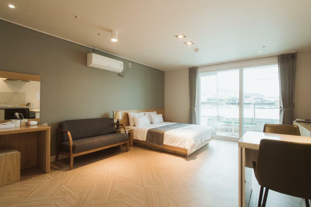 Lium Spa Hostel Yeosu Exterior photo