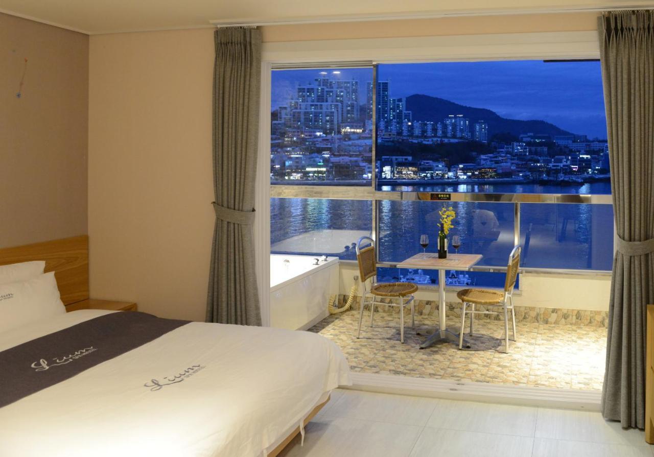 Lium Spa Hostel Yeosu Exterior photo
